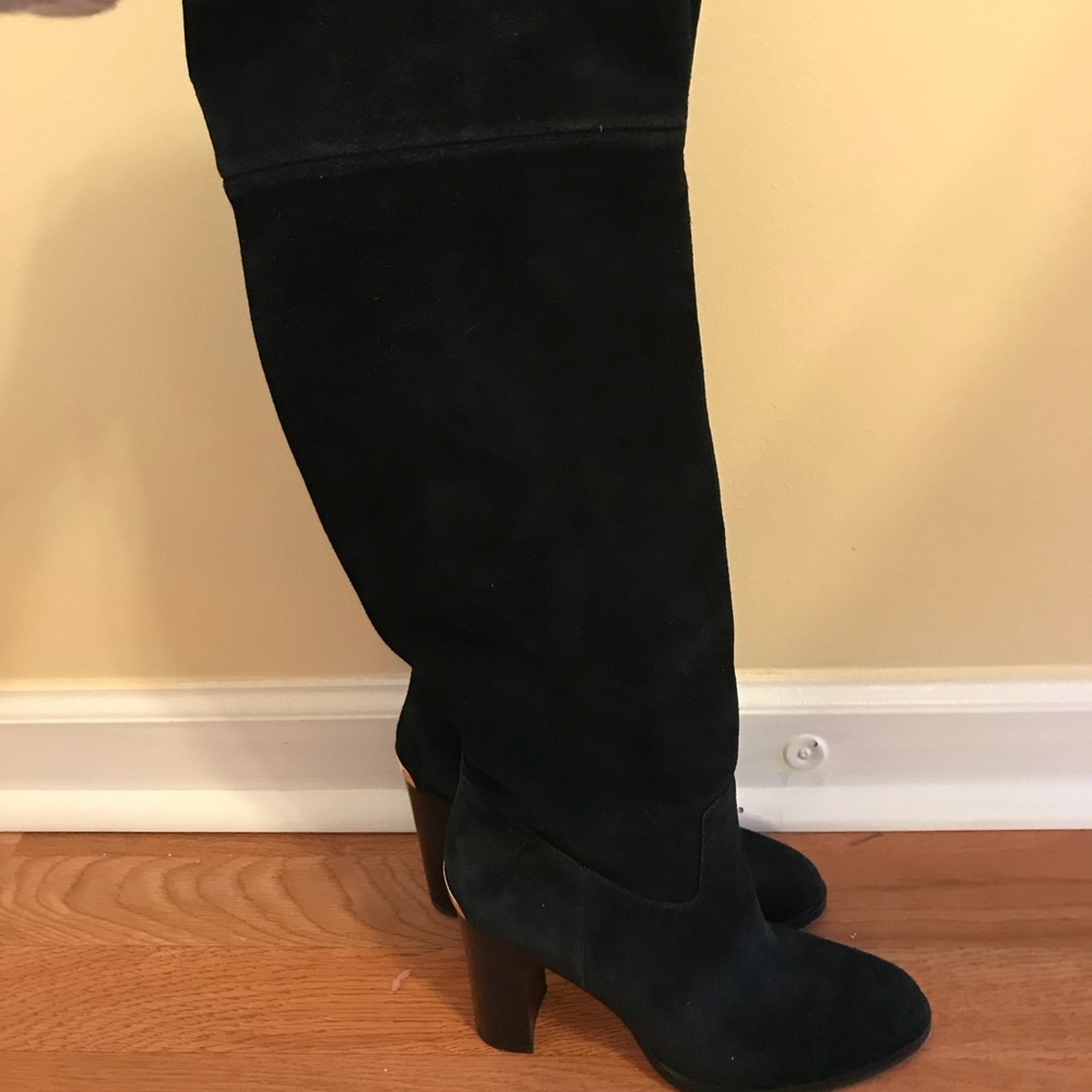 Michael Kors Knee-high black suede heeled boots